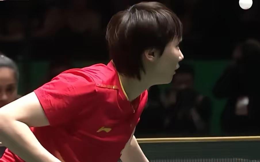 【法国小姑娘帕瓦德差点意思，怎么可能赢得了王曼昱】王曼昱6:10落后帕瓦德，一点