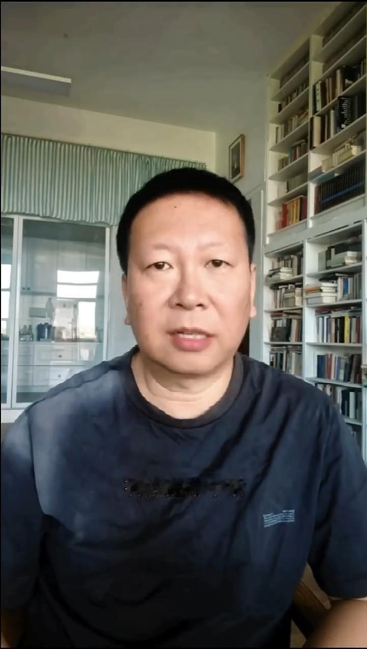 9月11日，《监狱来的妈妈》导演秦晓宇表示，他不认为汤家凤是自称的社会底层，他也