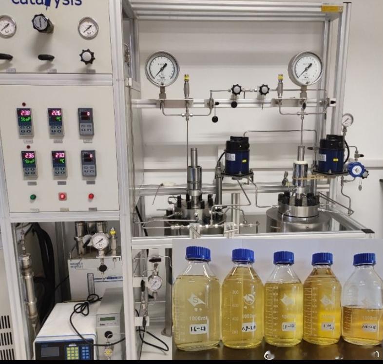 【我国成功合成高端特种单体4M1P】近日，大连理工大学教授梁长海团队与中国石化镇