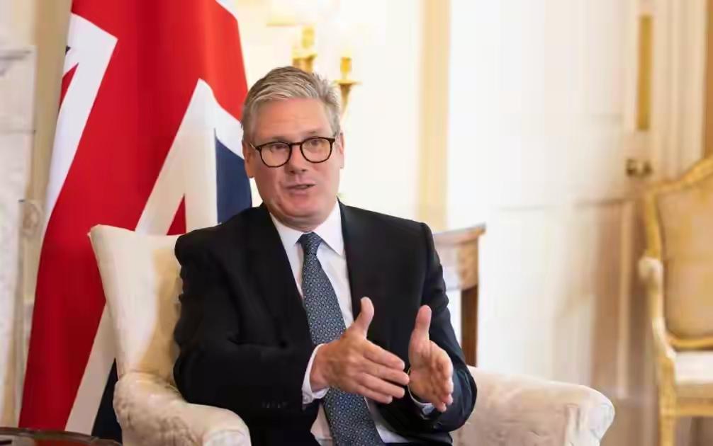 拒绝英国首先访华！你是不拒绝，也指派低级别官员见面即可！