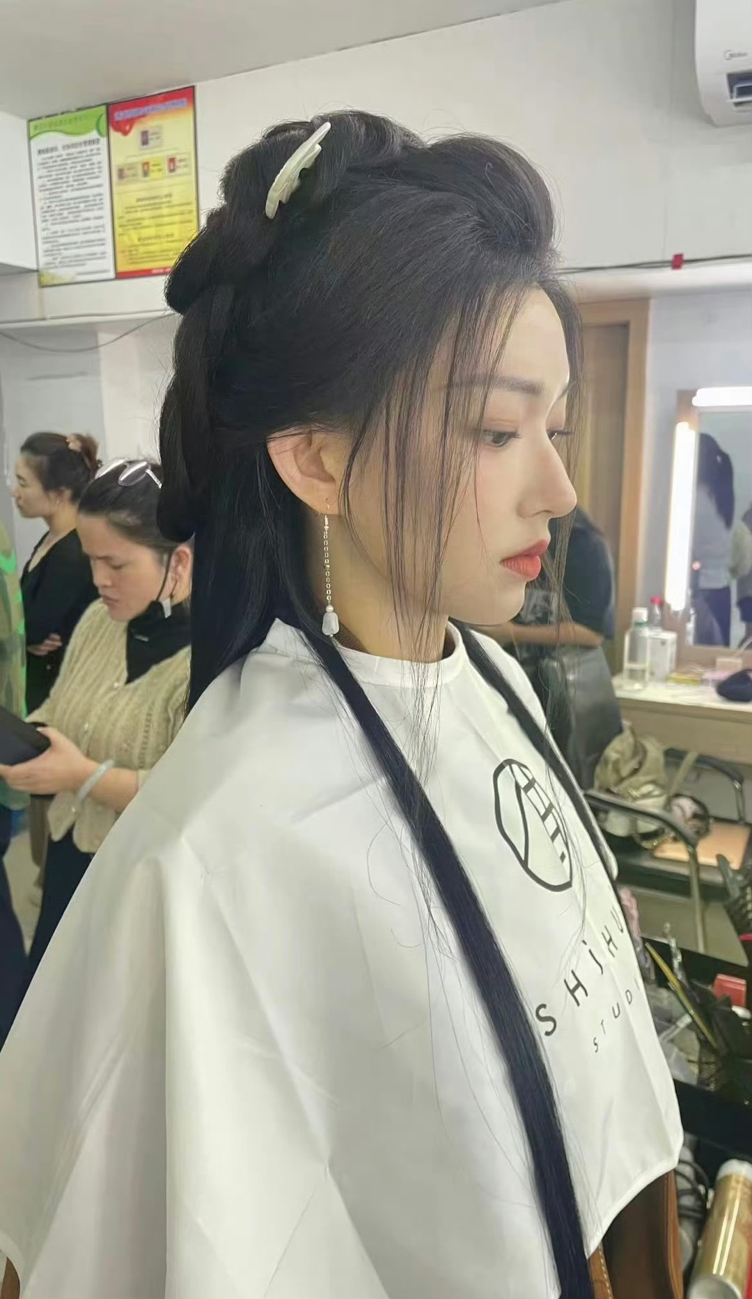 捏脸都捏不出这么好看的[爱慕] ​​​