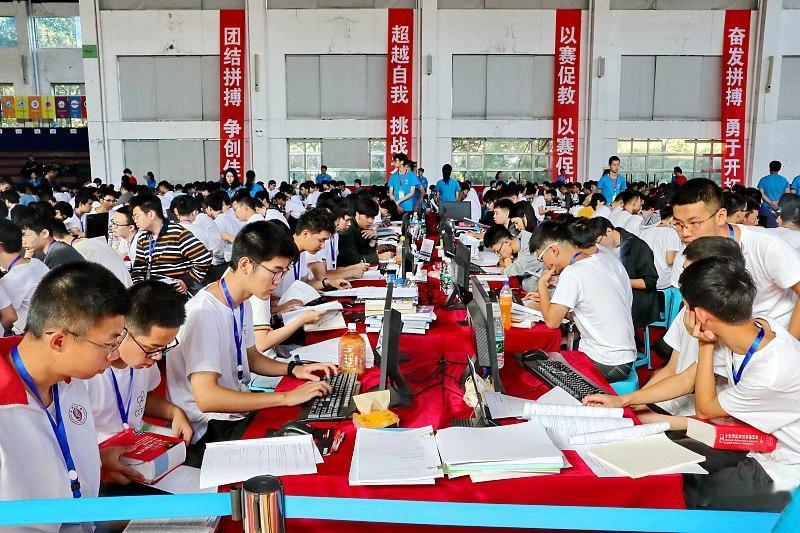 顶尖数学天赋是否可以通过刷题获得？
       我认为，不能。顶尖数学天赋，从
