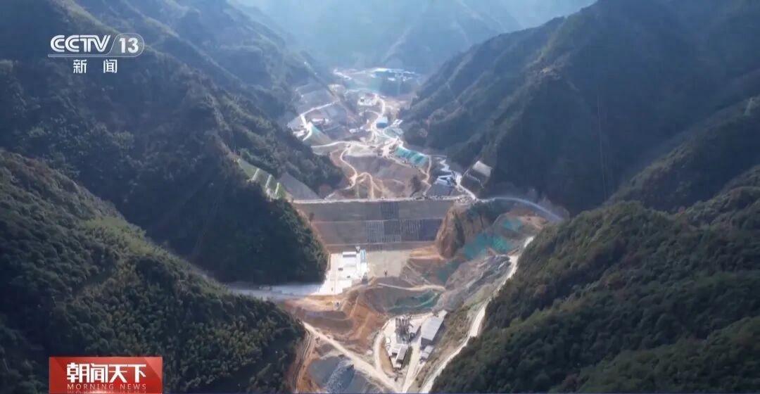 不愧是基建狂魔！浙江松阳藏世界级超级工程，637米竖井全线贯通，200层高楼垂直