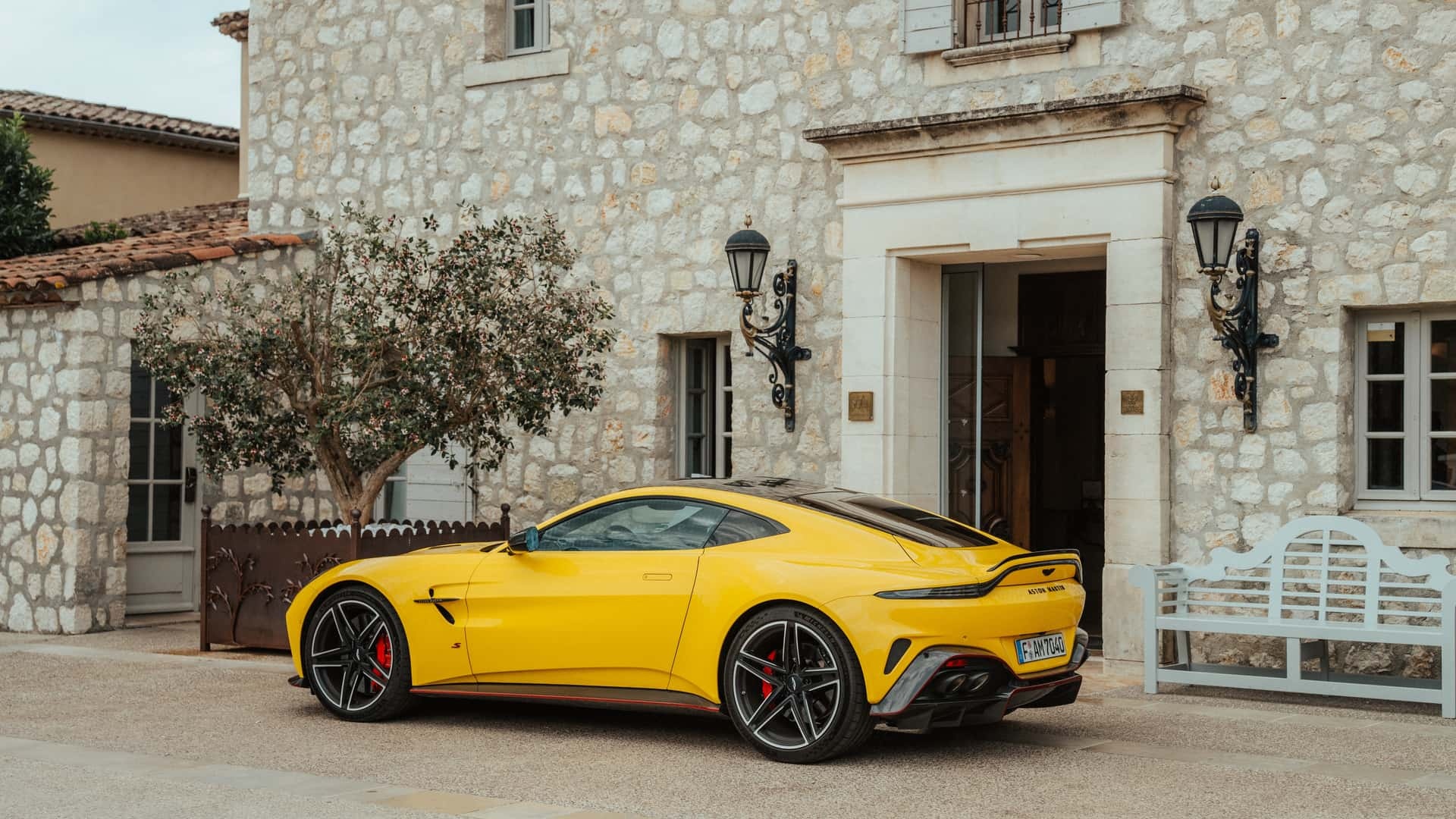 Aston Martin Vantage S（2026）