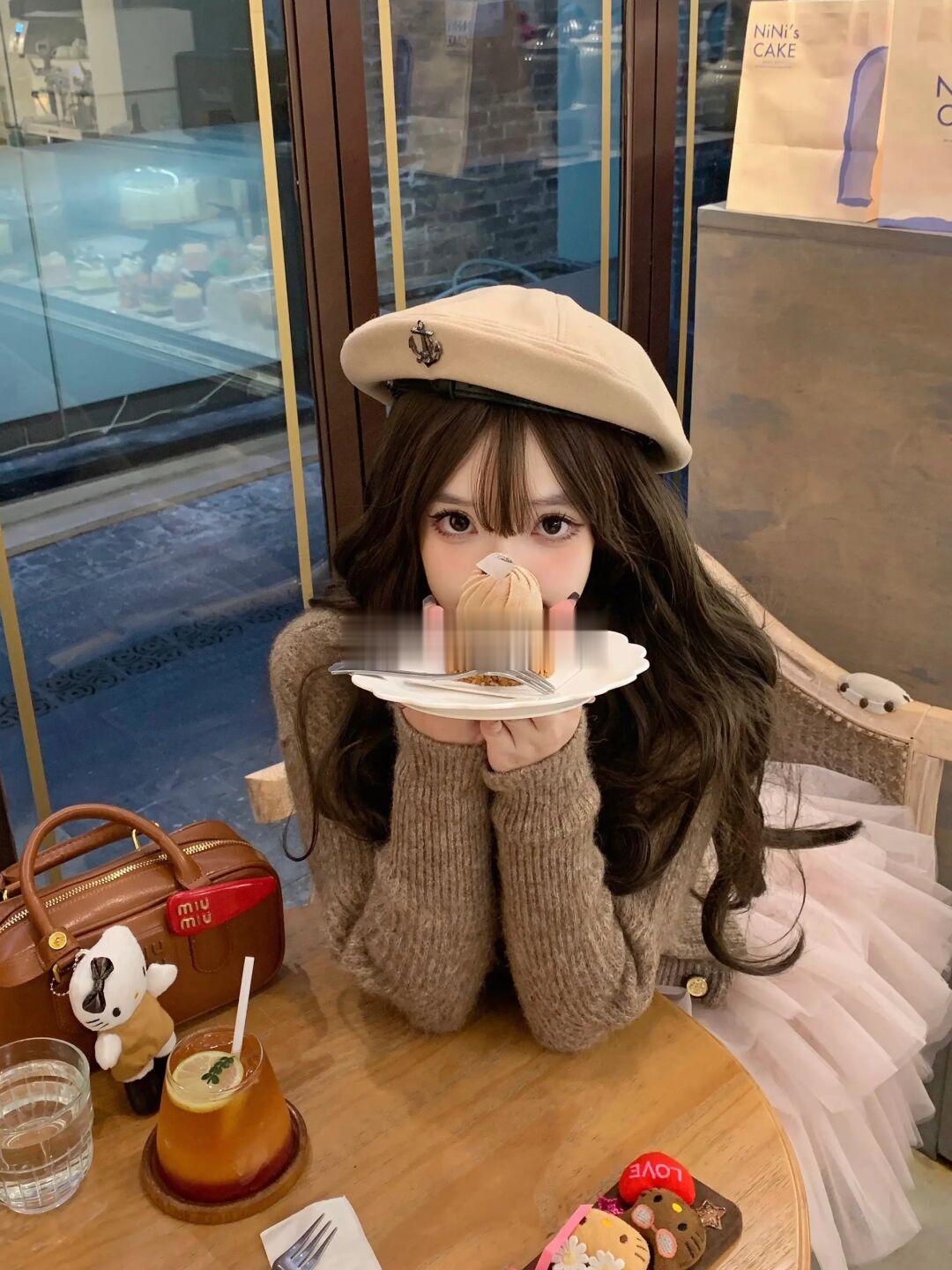 • 🍮 • 🥄 小蛋糕治愈我