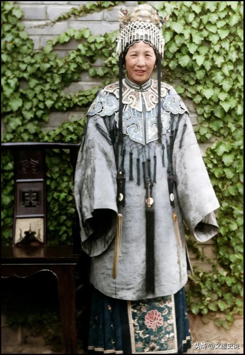 来看看1893年临沂沂州府第一夫人的鲜活日常！
 光绪十九年（1893），沂州府