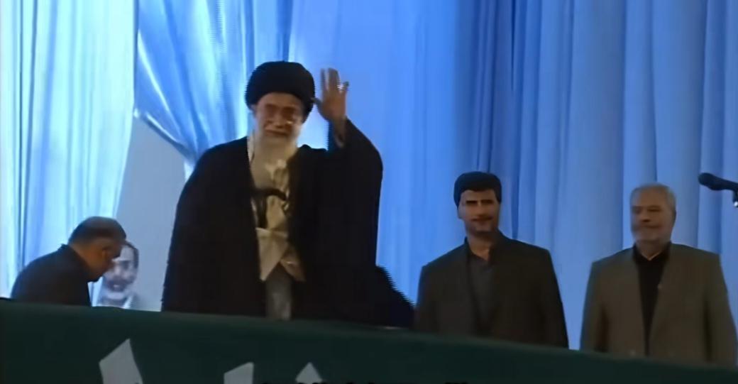 彻底摧毁伊朗核设施，是美国长期以来的执念。美国一直将伊朗视为其在中东地区推行霸权