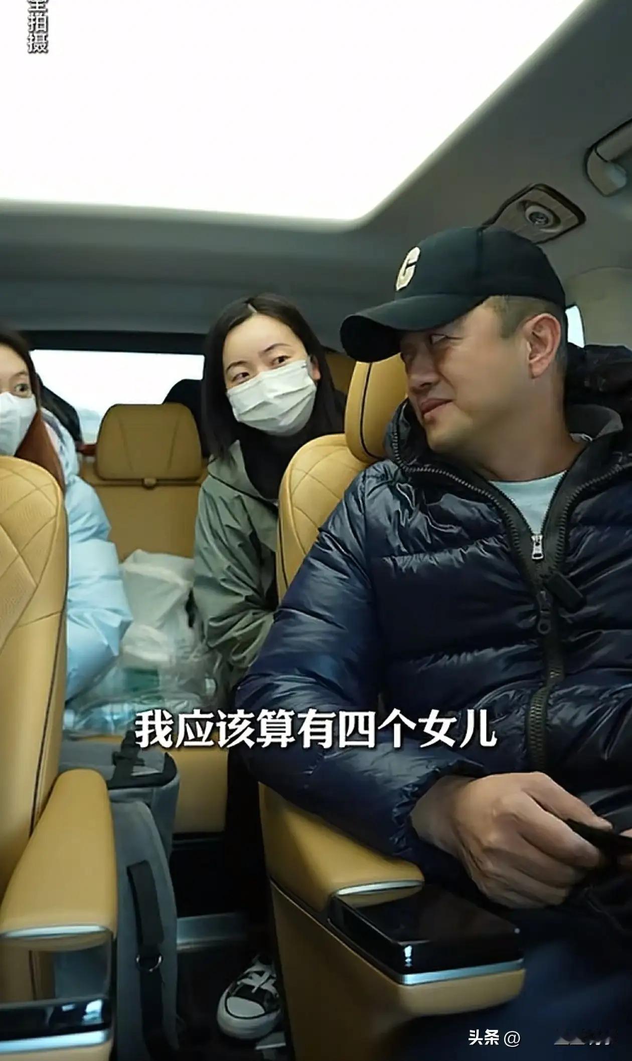 这下好了，不仅网友知道了，连前妻海哈金喜，前前妻王菲也知道了，他除了窦靖童，李嫣