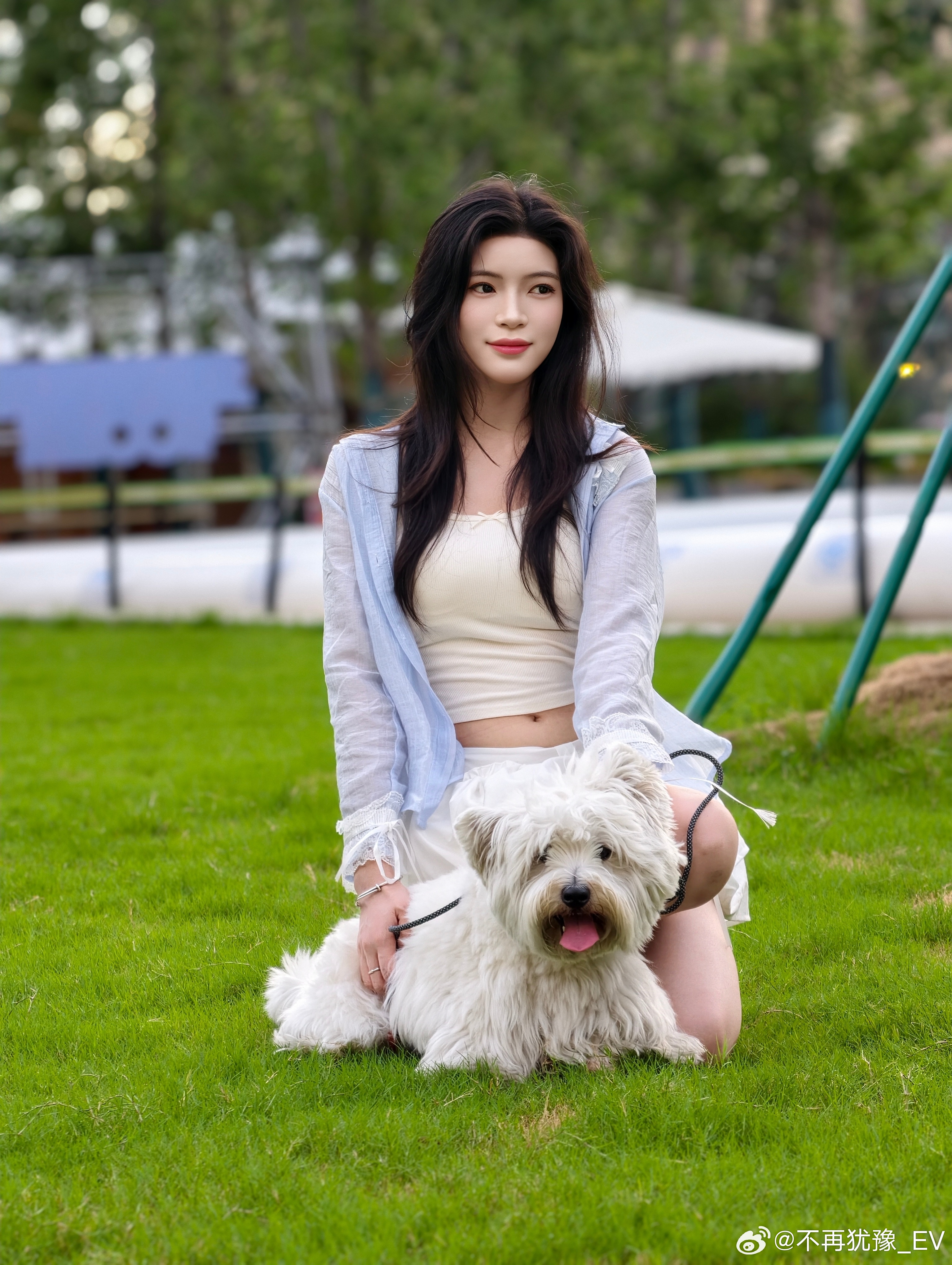 有财平时是个捣蛋鬼，散步时是个乖狗狗🐶 