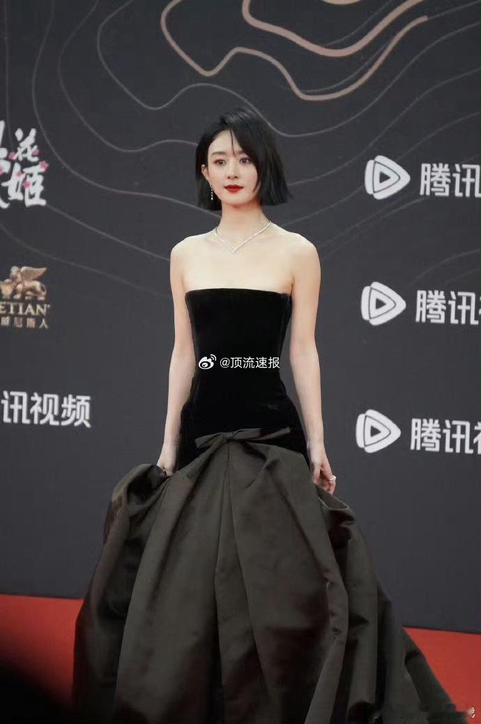 赵丽颖今晚星光大赏出图，状态怎么样？ 