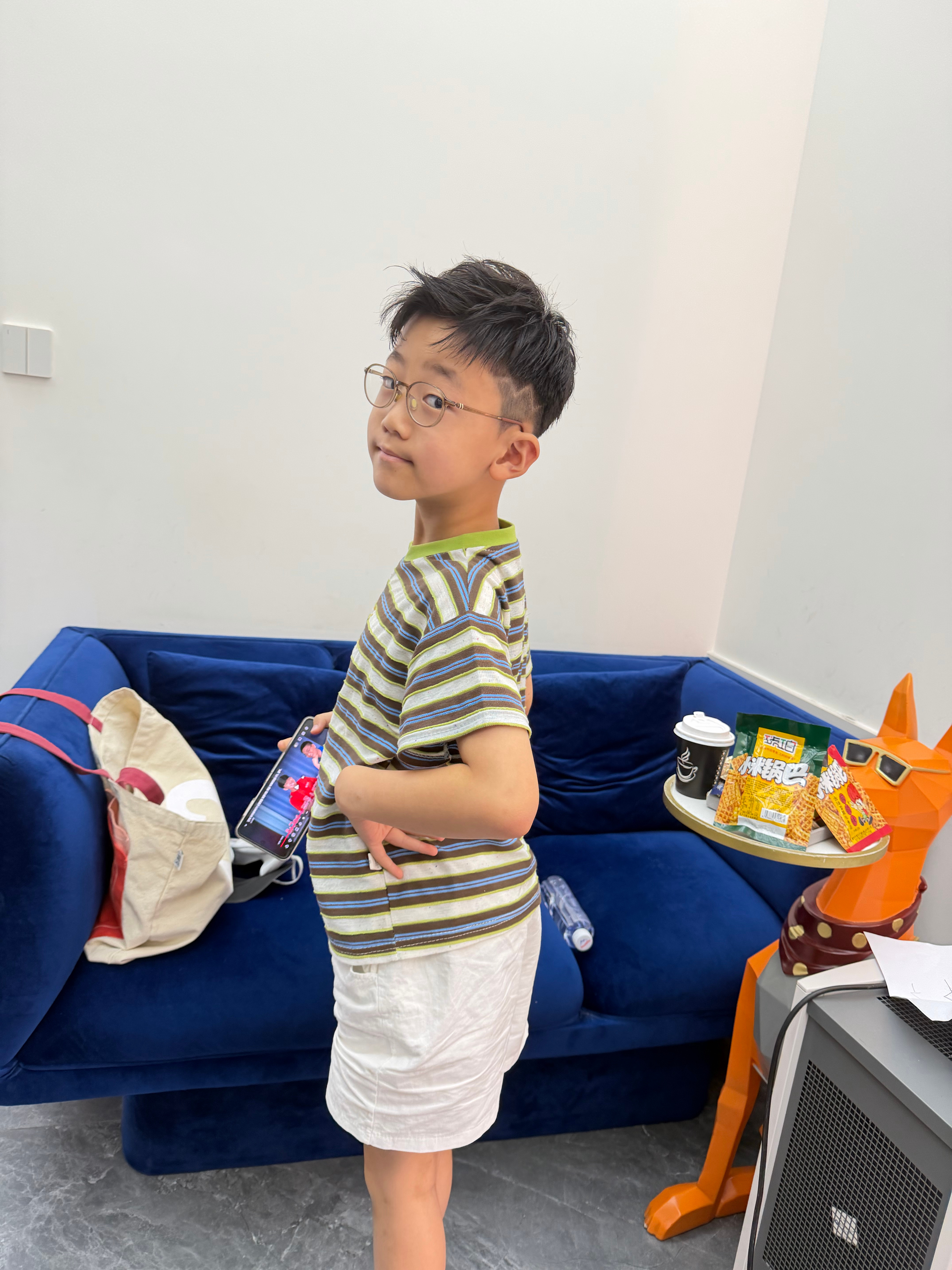 蛋蛋的新发型他甚是喜欢
