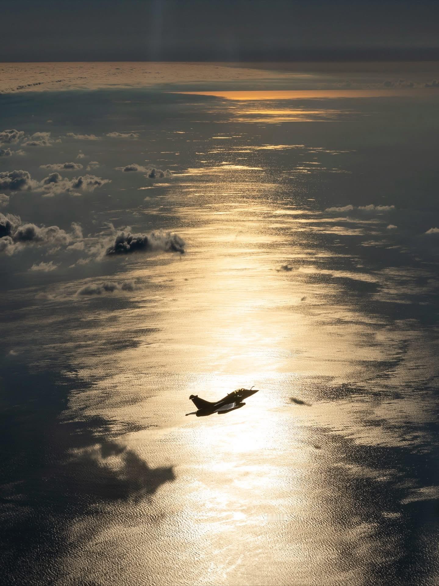 今日阵风 早安 法国空天军（AAE）阵风Photo credit: AAE ​​