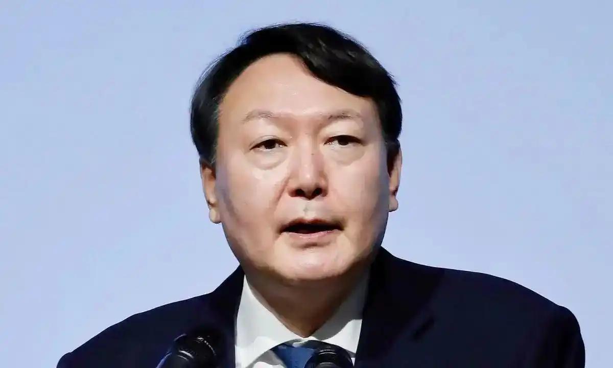尹锡悦再爆惊天丑闻！
 
4月24日，韩国检方正式对前总统尹锡悦亮出重锤，在庭审