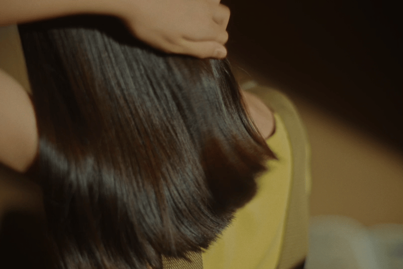 #张颜齐把MV拍成了悬疑片# 张颜齐的 MV 打造出悬疑大片的感觉，专辑上下番连