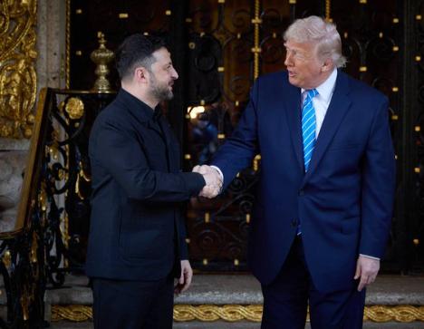 【泽连斯基：“至于乌克兰从顿巴斯撤军——俄罗斯希望得到它已不是什么秘密。在他们美