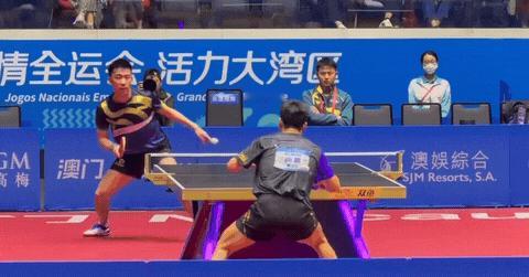 马特4比3战胜向鹏（-6，-1，10，9，7，-8，7）晋级2025年第十五届全