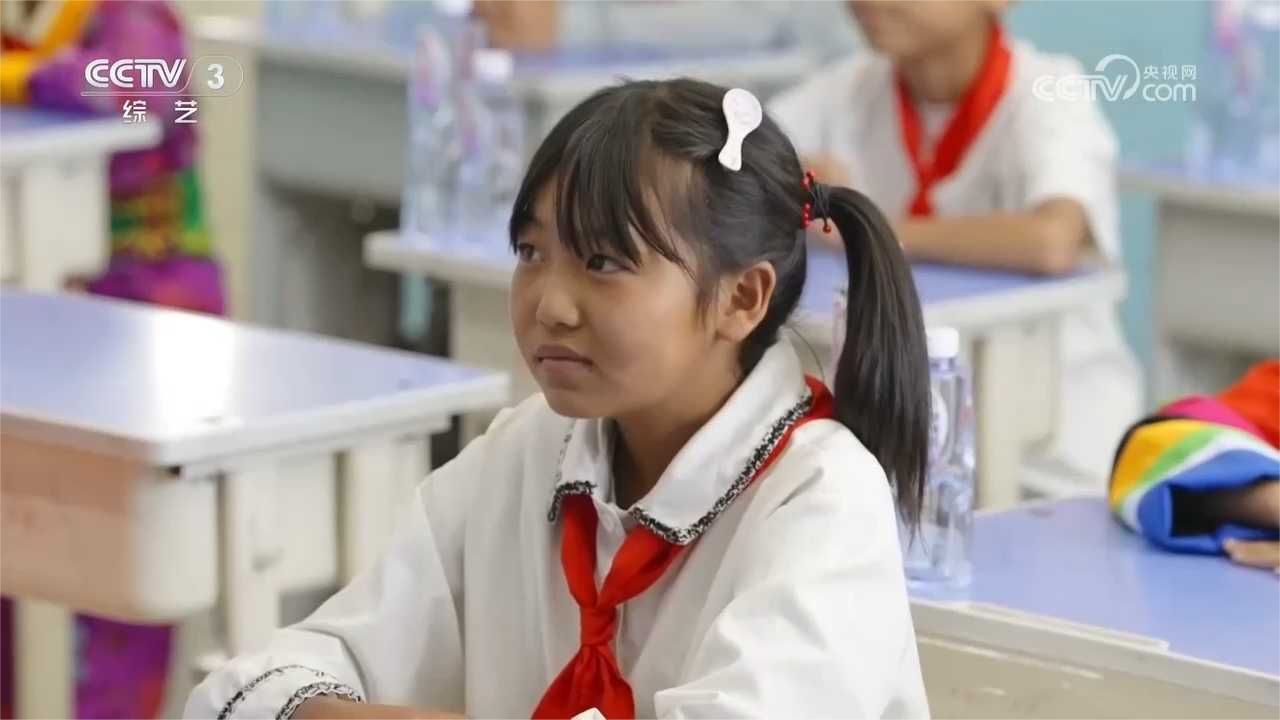 蓝羽也太甜了吧！笑起来仿佛融化了我的心，好治愈