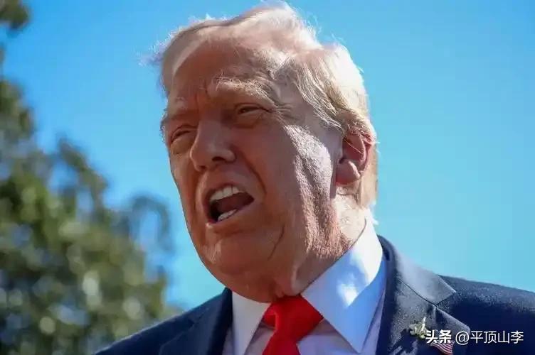 当特朗普公开叫嚣“除非无条件投降，否则免谈”时，所谓的和平就已经被美国的轰炸机扔
