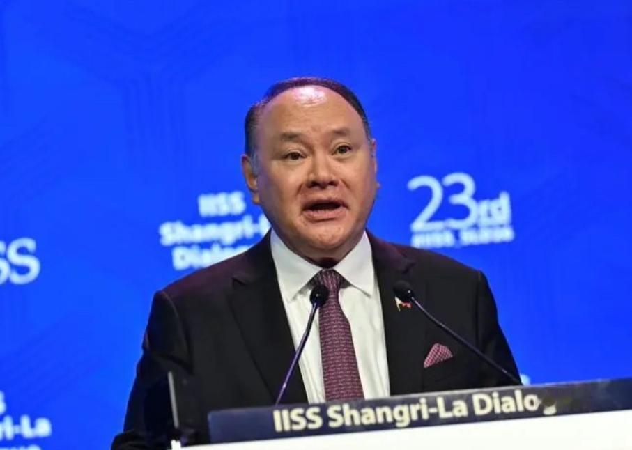 接下来，菲律宾国防部长再也不嚣张了，因为他被制裁了！

2026 年 6 月 1