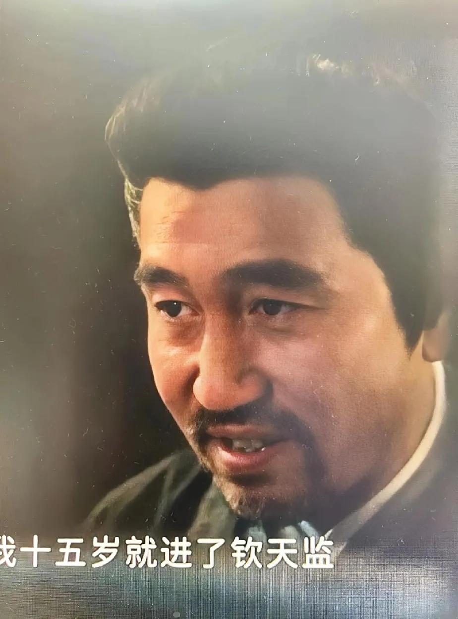 暗香大人，最近是志得意满啊，
这演技全网夸赞！
连主角的风头都盖不住他。
有谁知