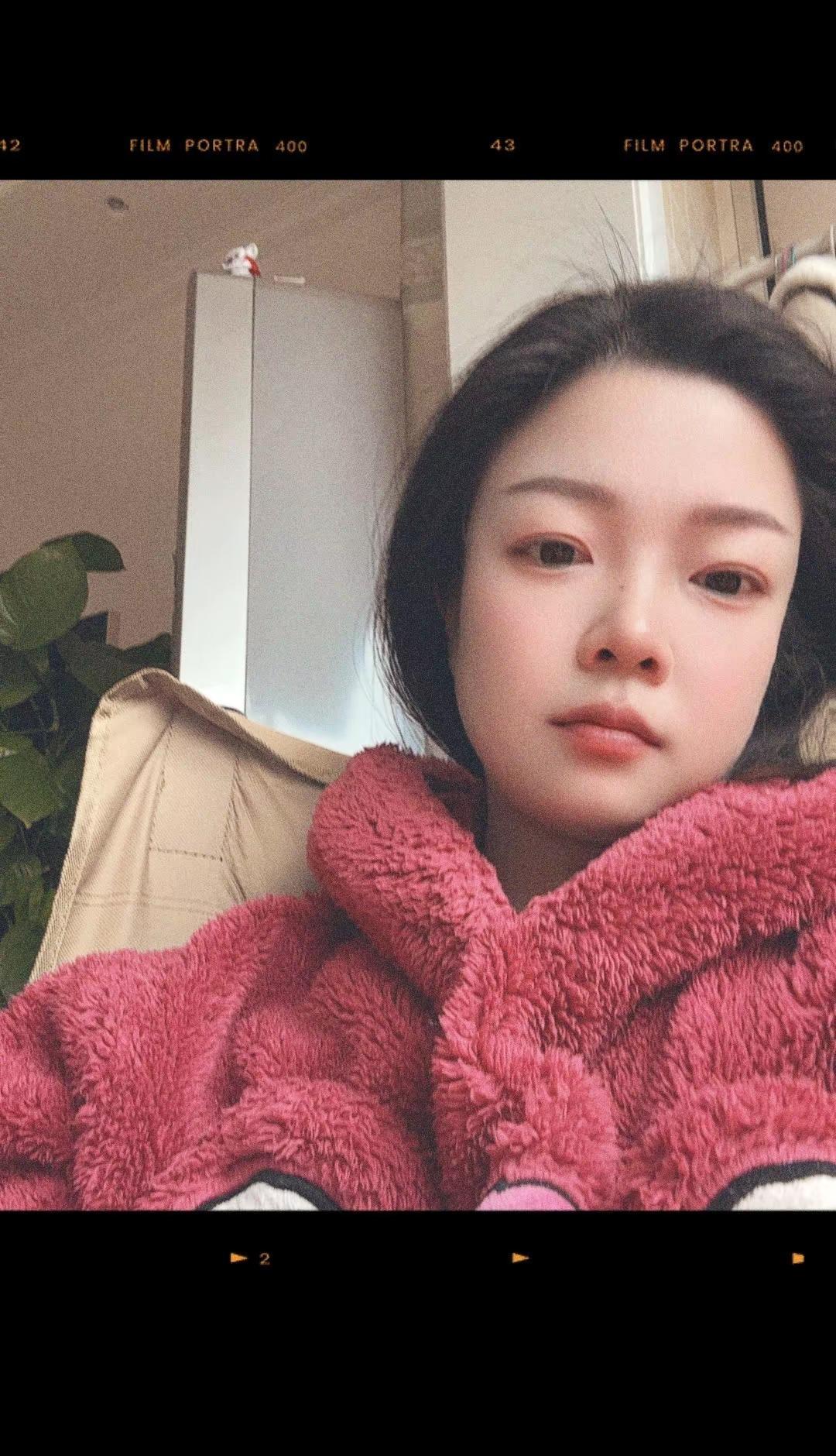 心若安定，万事从容。别困在情绪里反复拉扯，向前走，风都会为你让路。