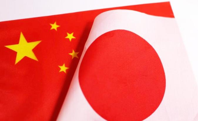 日本气炸了。当地时间7月13日，日本方面透露，日本海上保安厅多艘巡逻船只，上周为