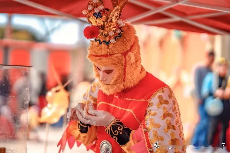 同样是帝王，孙悟空敢轻慢玉帝，却毕恭毕敬喊李世民陛下，真相太现实
 
细读《西游