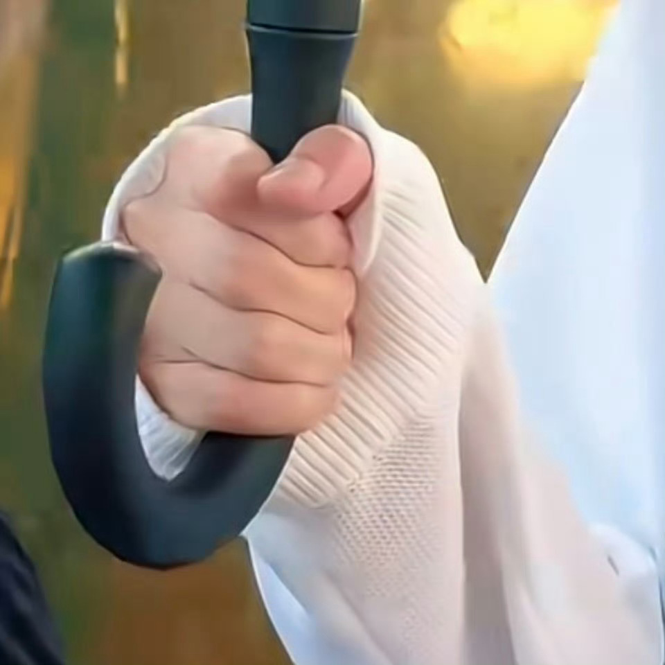 萌袖🥰 