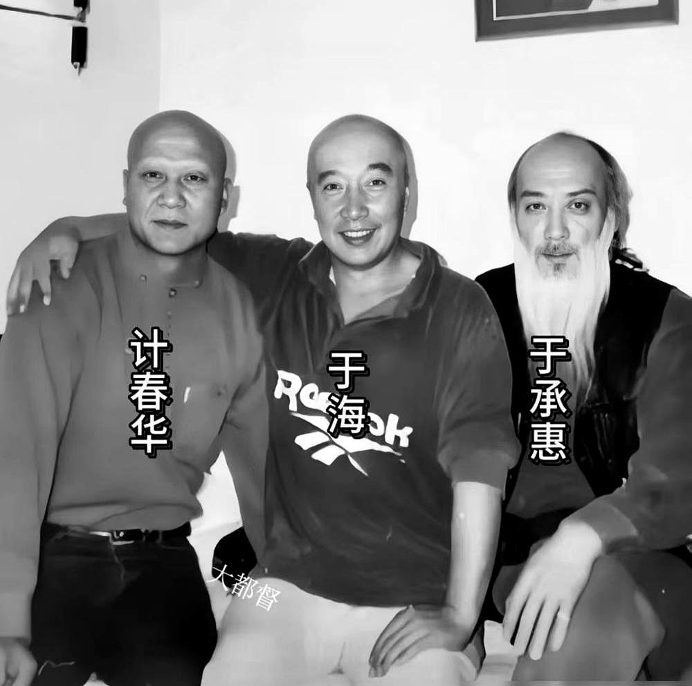 1982年《少林寺》为啥能火？那是因为演员们真玩命。
 

于承惠拍骑马戏，马受