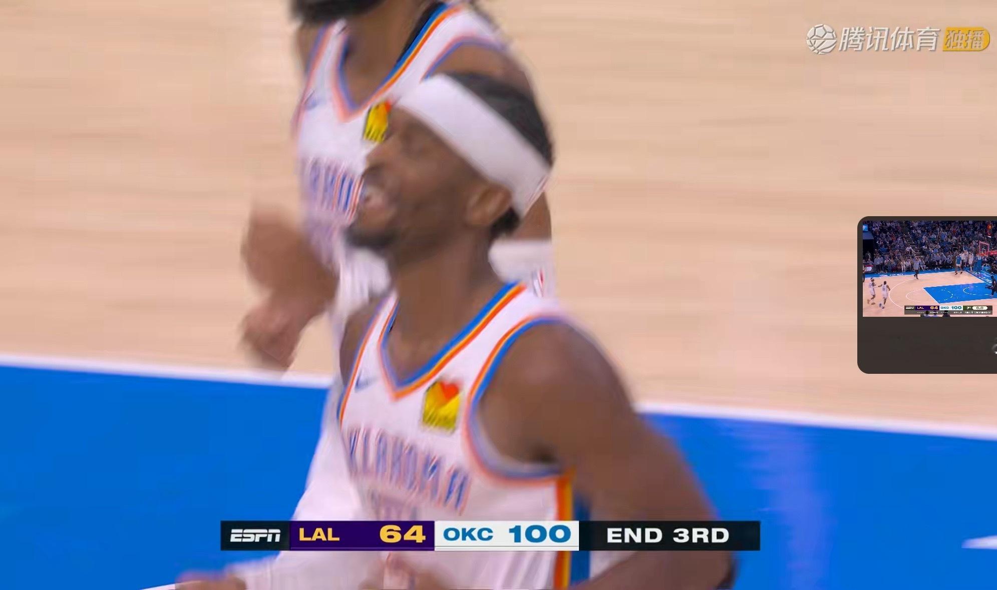 三节湖人落后36分。距离58就差22分。 