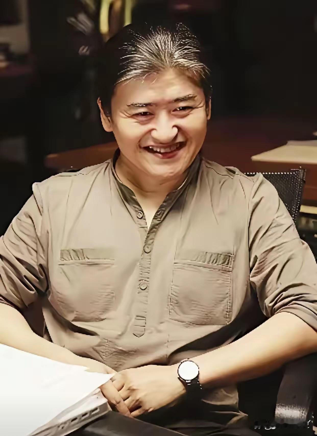 刘欢当年留校的，在国际关系学院，后想把卢璐从湖南电视台调入学院，学院只答应一般工