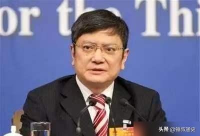 教育部出手了！将英语“踢出”高考，取消其主科地位？教育部回应一针见血！不曾想，螳