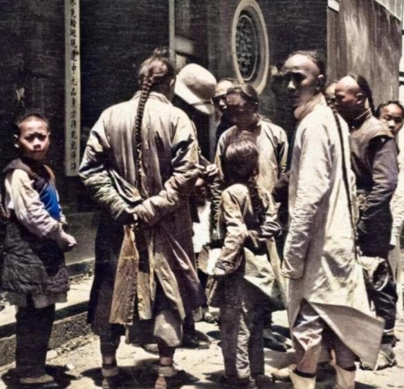 “牢A”掀起的这场“道德审判”热潮，首先就反映出了国人法律意识的淡薄， 不过这也