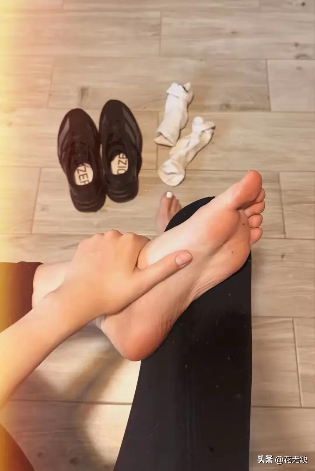 打工牛马，上班一天最大的感受就是，腿疼脚疼腰疼脖子疼，浑身疼。