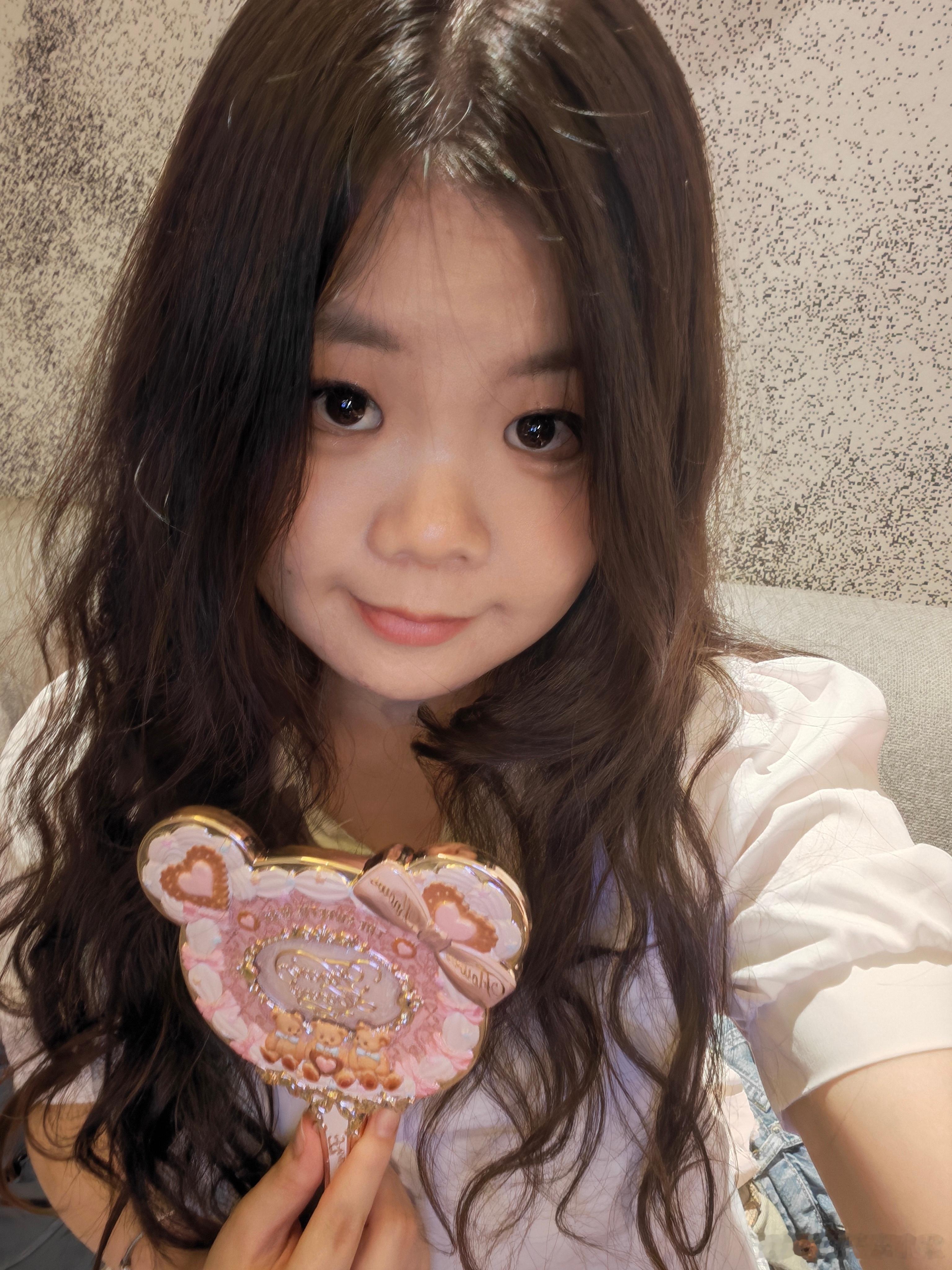 手机前摄会是下一个影像战场吗后置影像卷了这么多年，终于要把重心放到前置镜头上了吗
