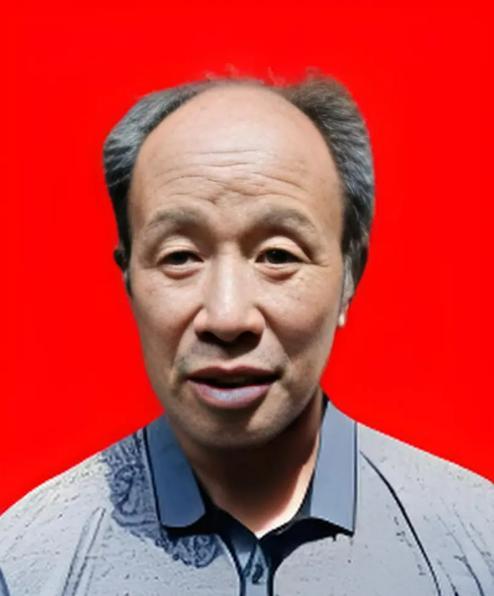 守一诺清贫半生！七旬村民陈道荣，三代守护红色文脉不贪万金
 
陈道荣，男，195