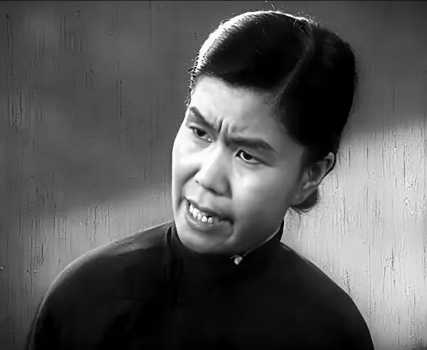 小时候，《朝阳沟》的唱段，我每段都会唱。
   小时候，也就是1977左右吧，正