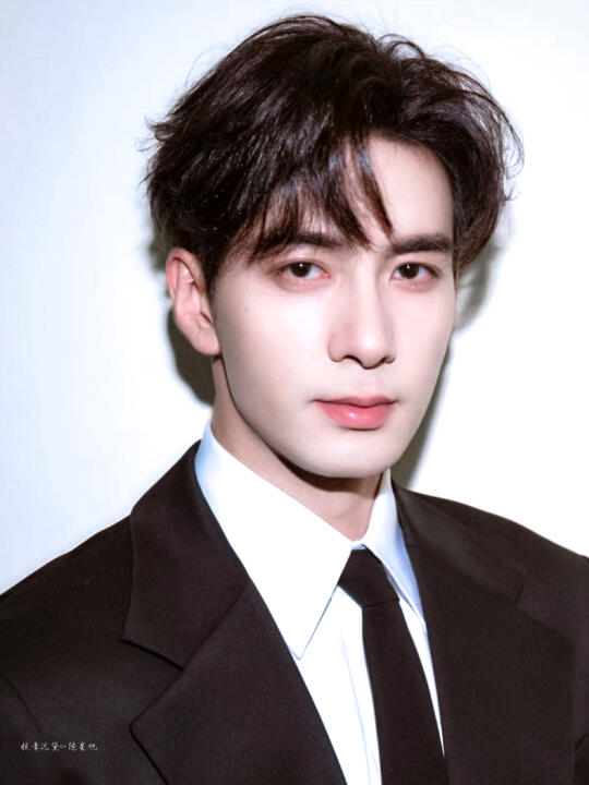 大帅哥就应该多拍撕拉片