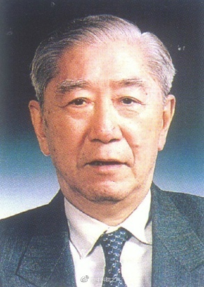 2008年5月24日，材料科学家，中国科学院院士，“两弹一星”功勋奖章获得者吴自