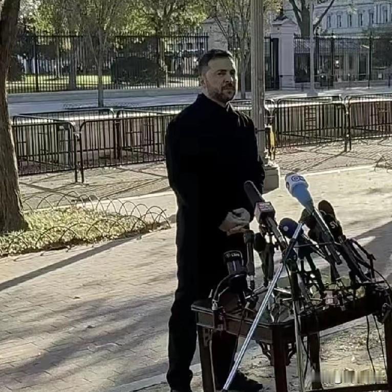 欧洲国家吃定乌克兰，万变不离其宗，拿乌克兰作缓冲地带，保障自己的安全。
乌克兰俄