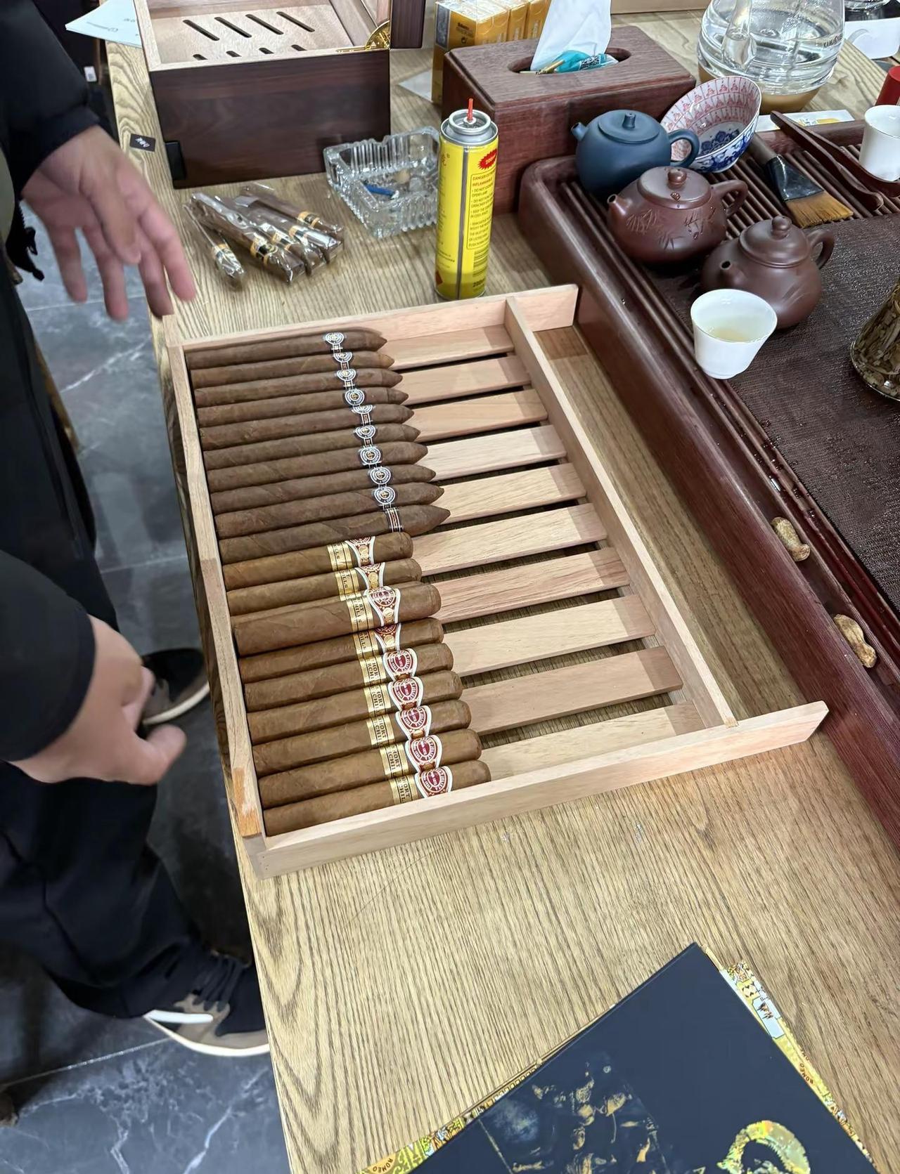 豌豆公主你抽雪茄嘛