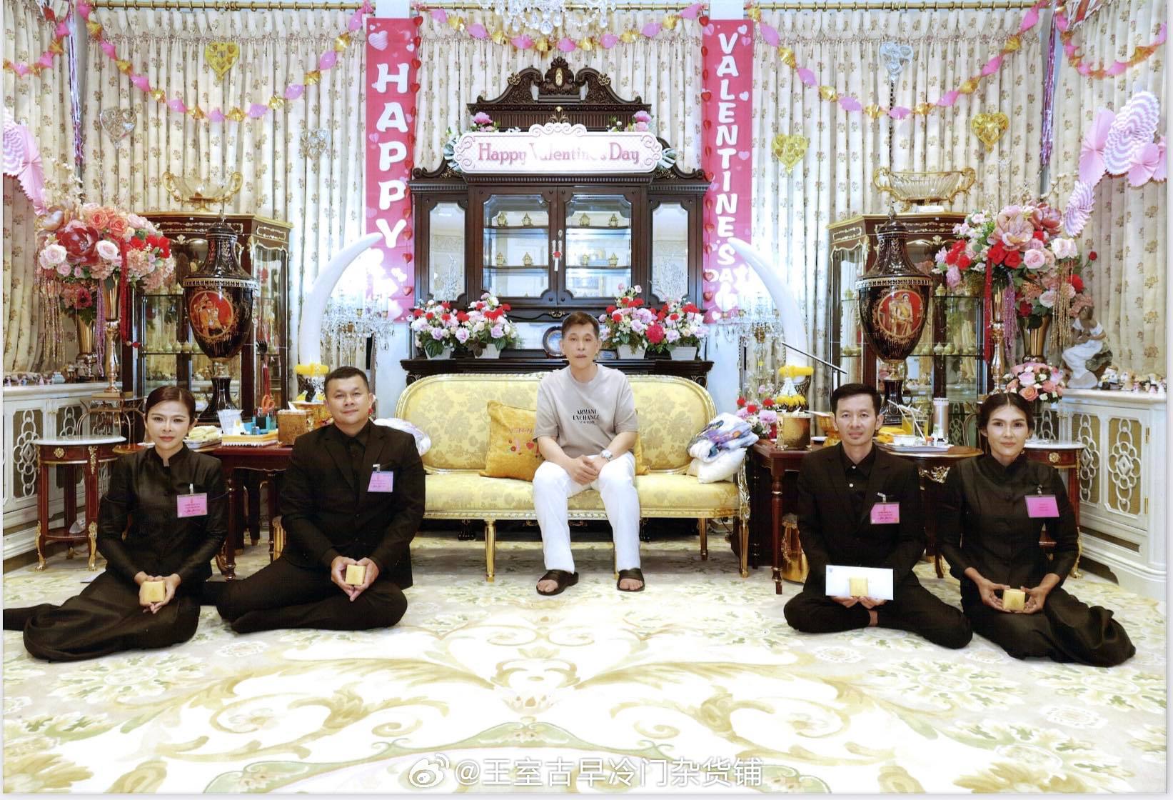 王室王室泰国王室 狗哥真是个勇士2026年3月20日，狗哥接见一个救助流浪狗的组