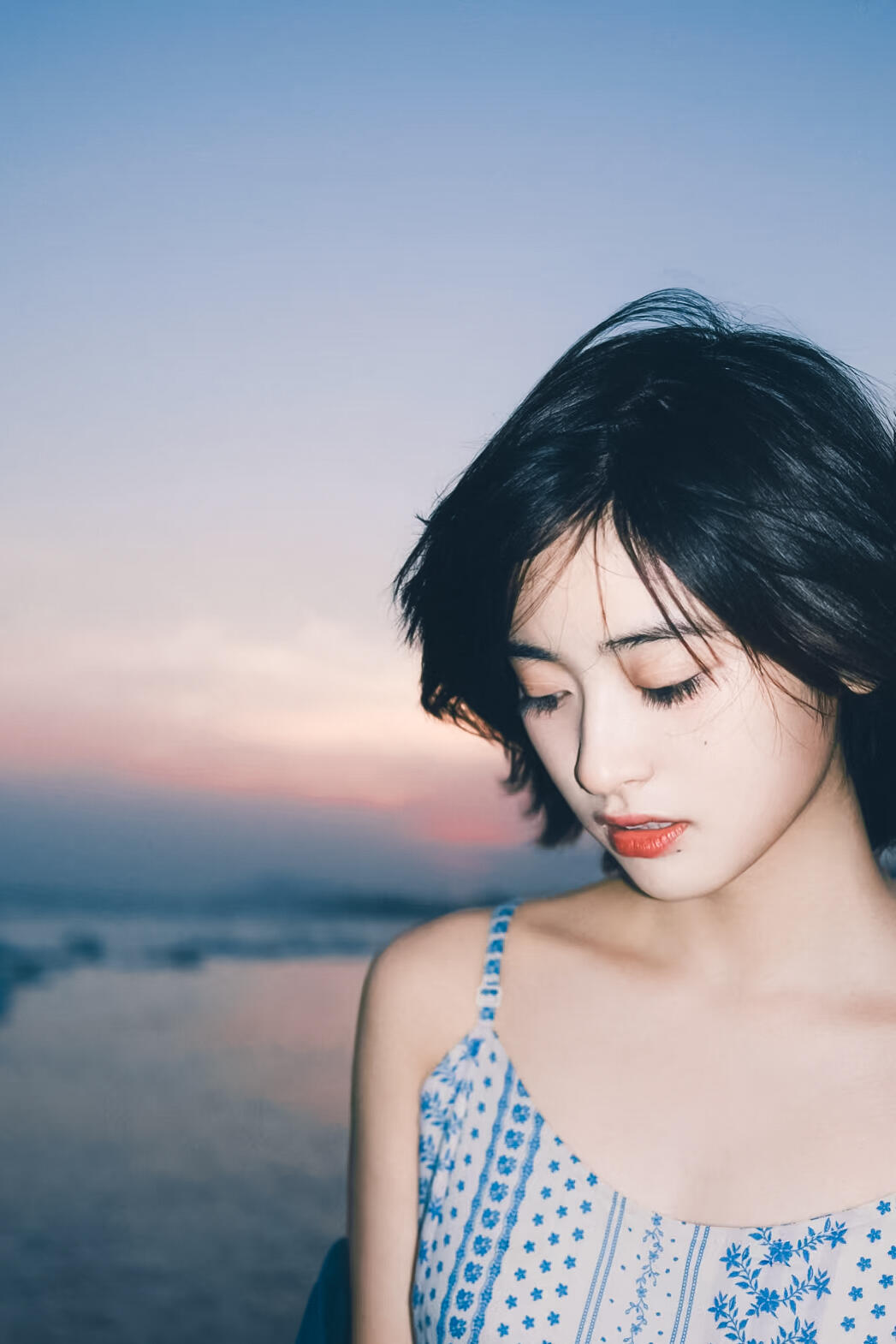 沈月[超话] 每日一问，沈月为什么不是我老婆！！！ ​​​