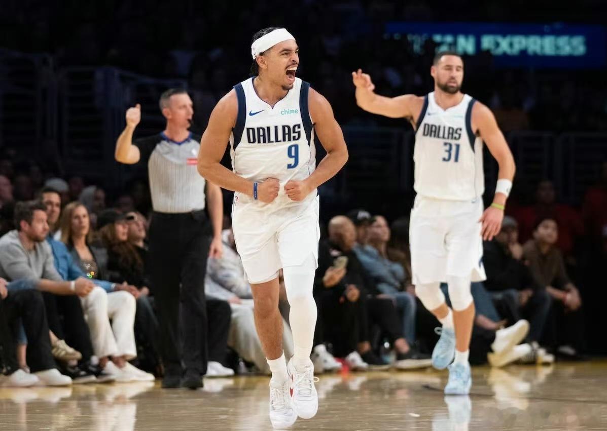 内姆哈德达拉斯的救世主！又一位落选秀逆袭！达拉斯独行侠在本赛季一度陷入泥潭，在核