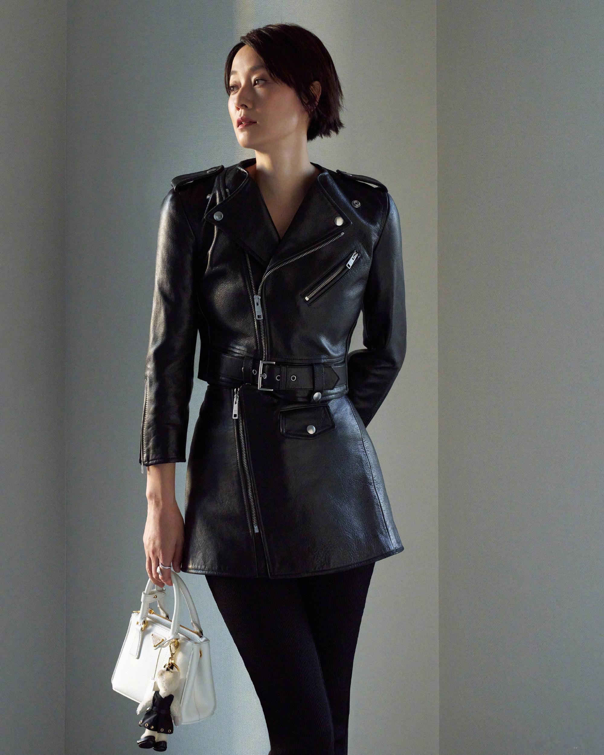 马伊琍Prada普拉达新照太飒太帅了！！姐姐状态也太好了[good][good]