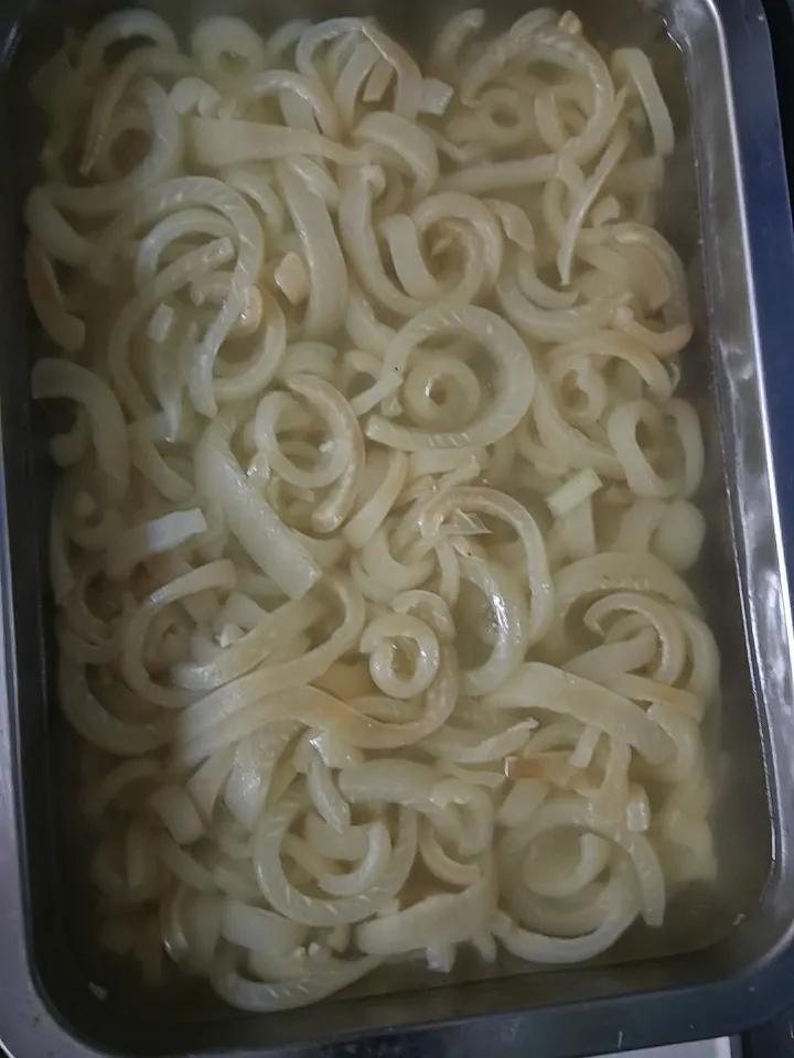 与痛风斗争的历程127

   清晨醒来，窗外雾色朦胧。浑身关节都还算顺畅，没有