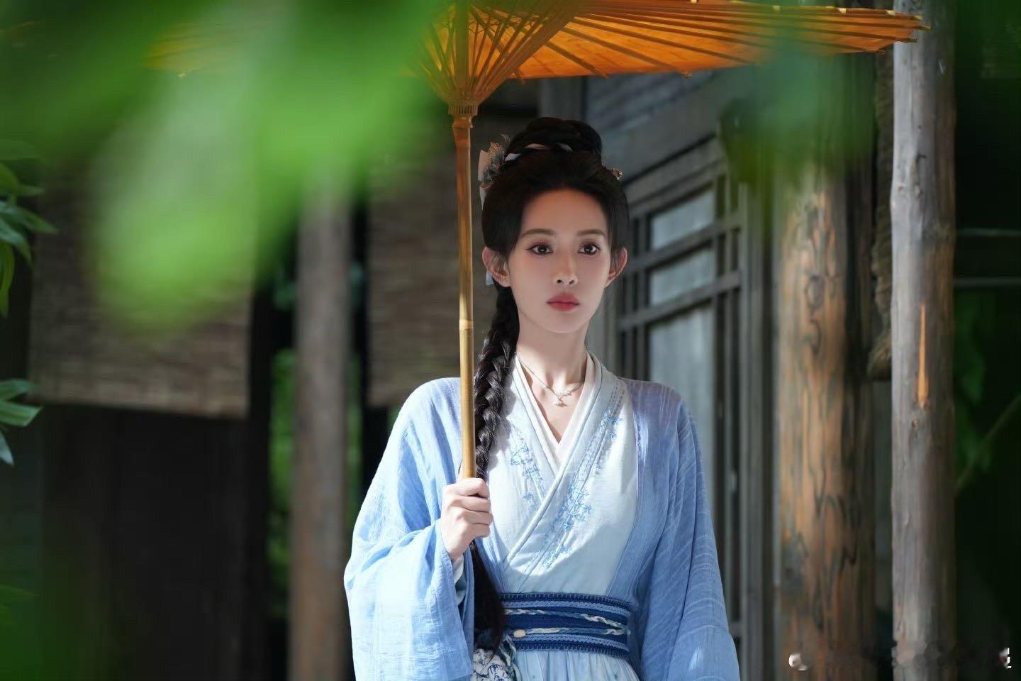 孟子义说姜桃花比窦昭第一世还要可怜 从孟子义的描述里，感受到了姜桃花的绝望与坚韧