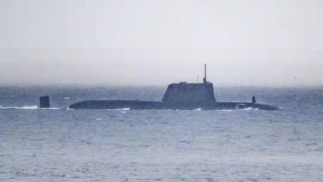 3月22日，英媒报道称，当地时间21日晚，一艘英国皇家海军的核动力潜艇抵达阿拉伯