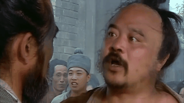菲律宾严重侵犯中国领土主权此时距离2025年九三阅兵还不到一年时间。过去十个月，