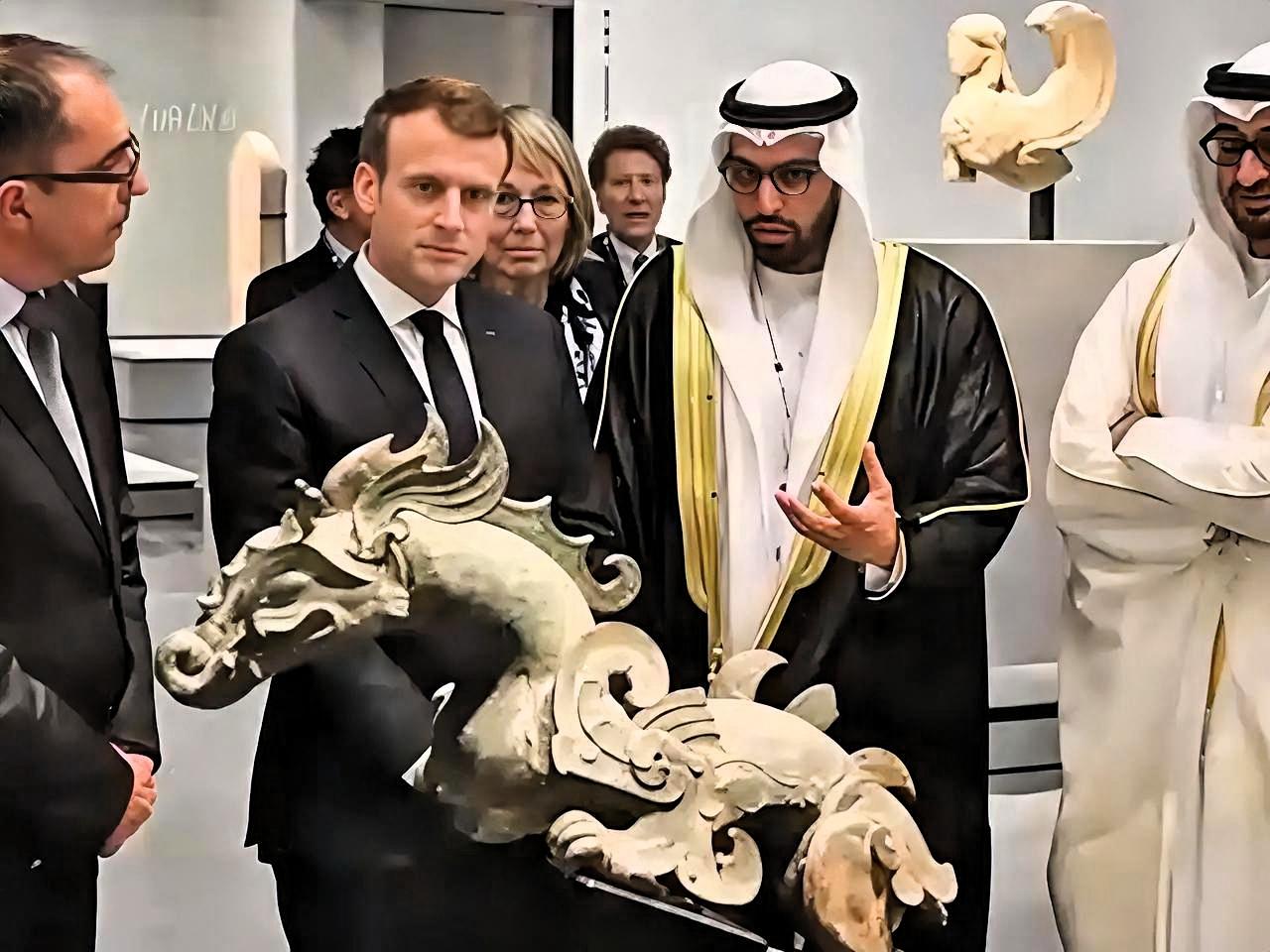 可太让人期待了！
法国刚通过了文物归还法案，我第一时间就想到了那件战国青铜龙，这